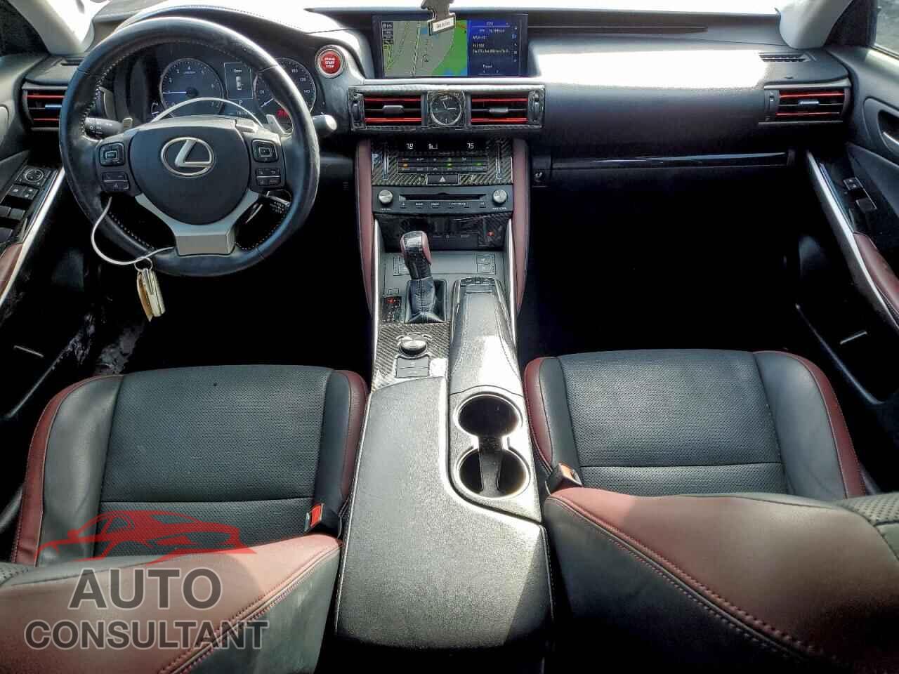 LEXUS IS 2017 - JTHBA1D23H5051349