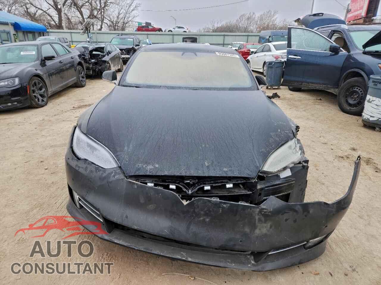 TESLA MODEL S 2017 - 5YJSA1E14HF189679