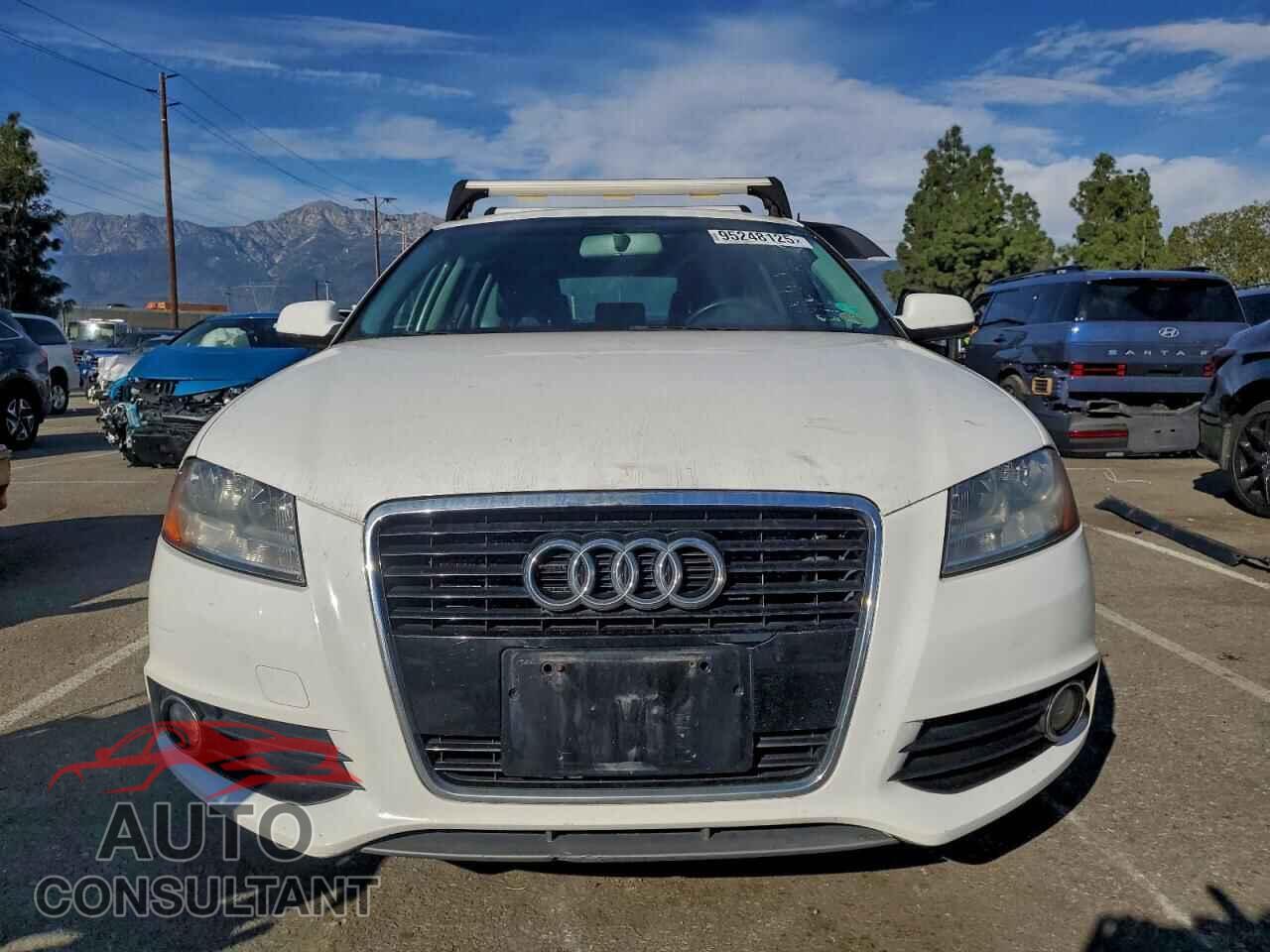 AUDI A3 2012 - WAUBEAFM2CA023480