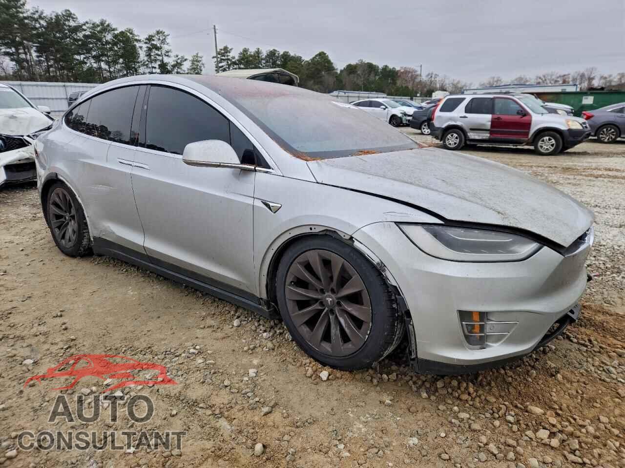 TESLA MODEL X 2017 - 5YJXCBE28HF049357