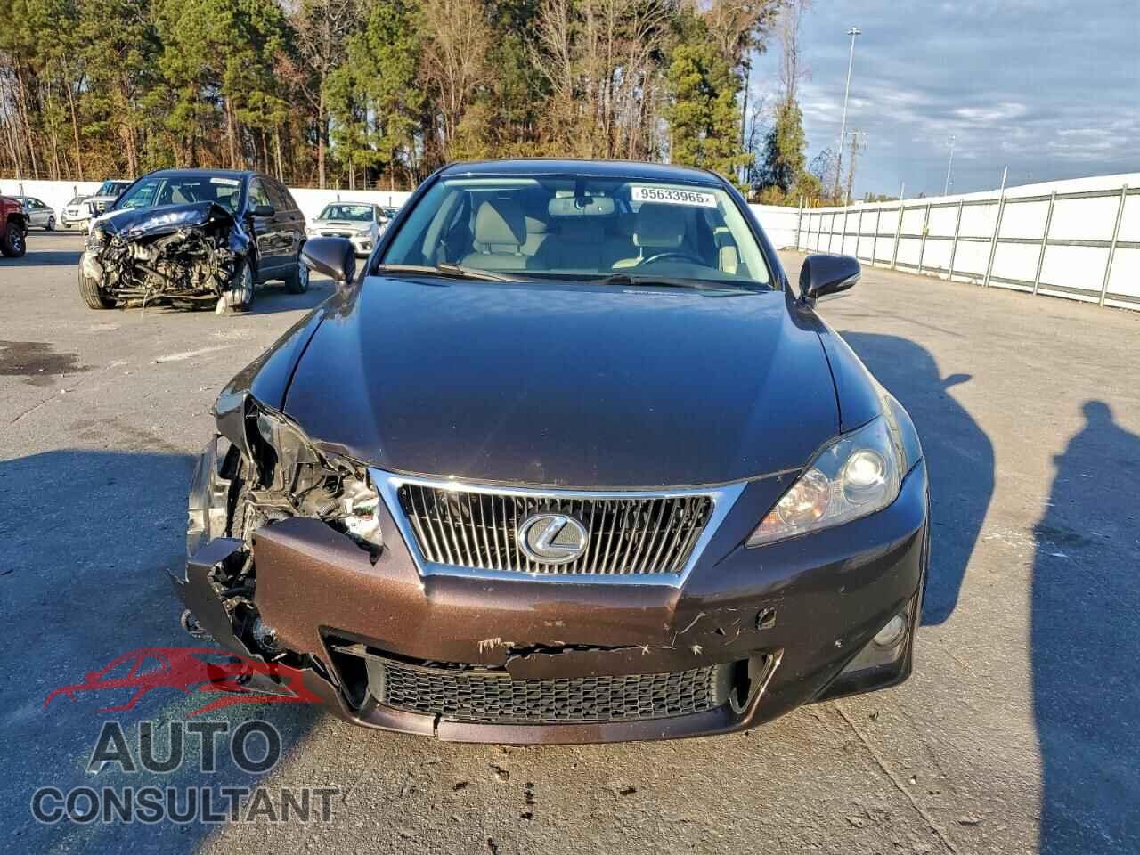 LEXUS IS 2012 - JTHBF5C2XC2102351
