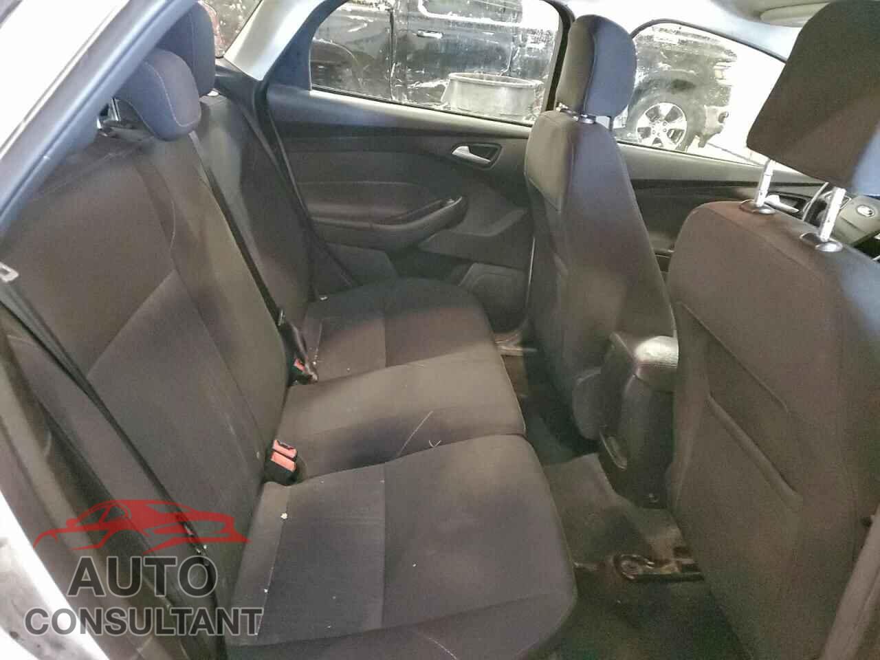 FORD FOCUS 2016 - 1FADP3K27GL361950