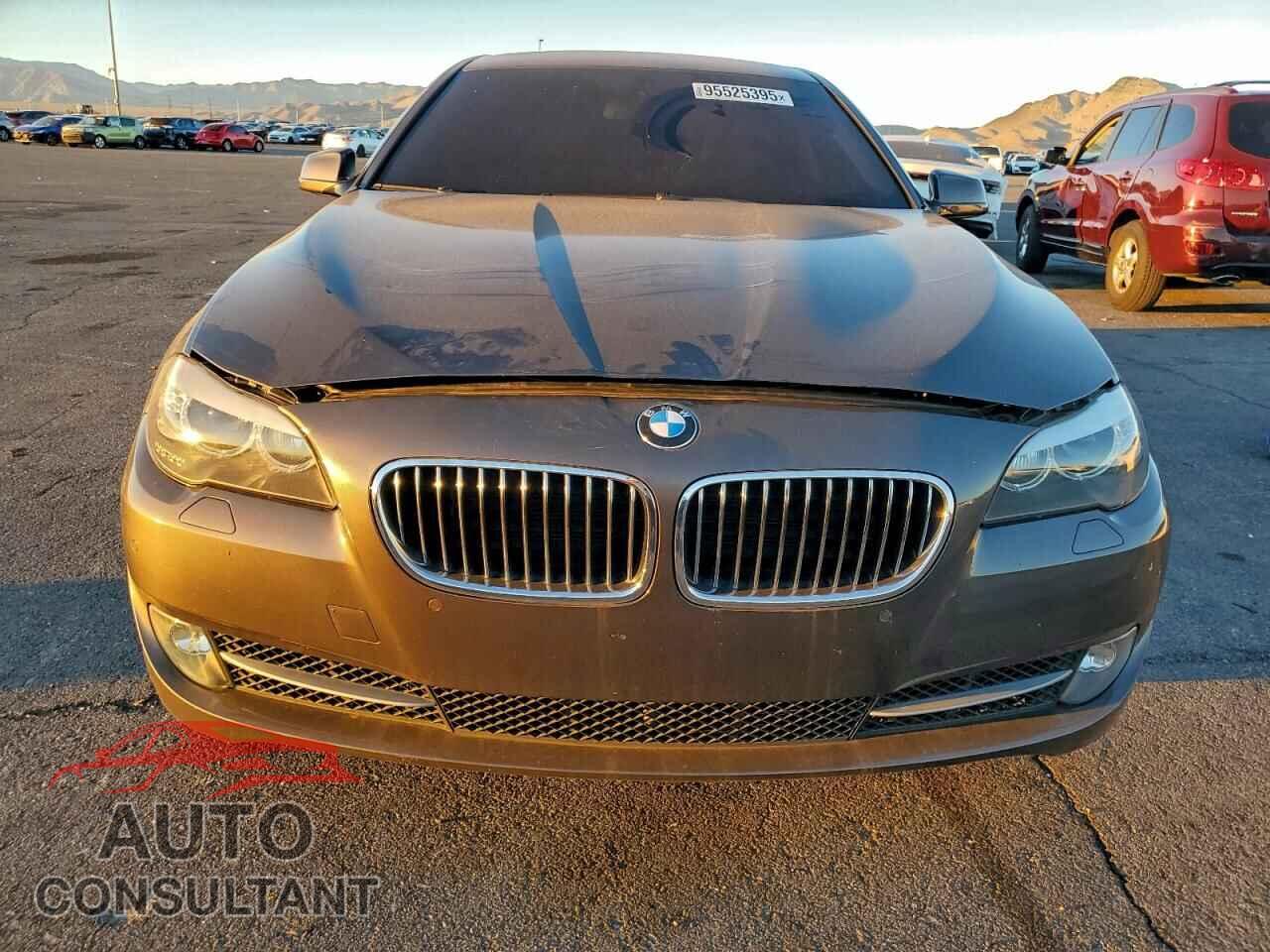 BMW 5 SERIES 2011 - WBAFR7C56BC801479