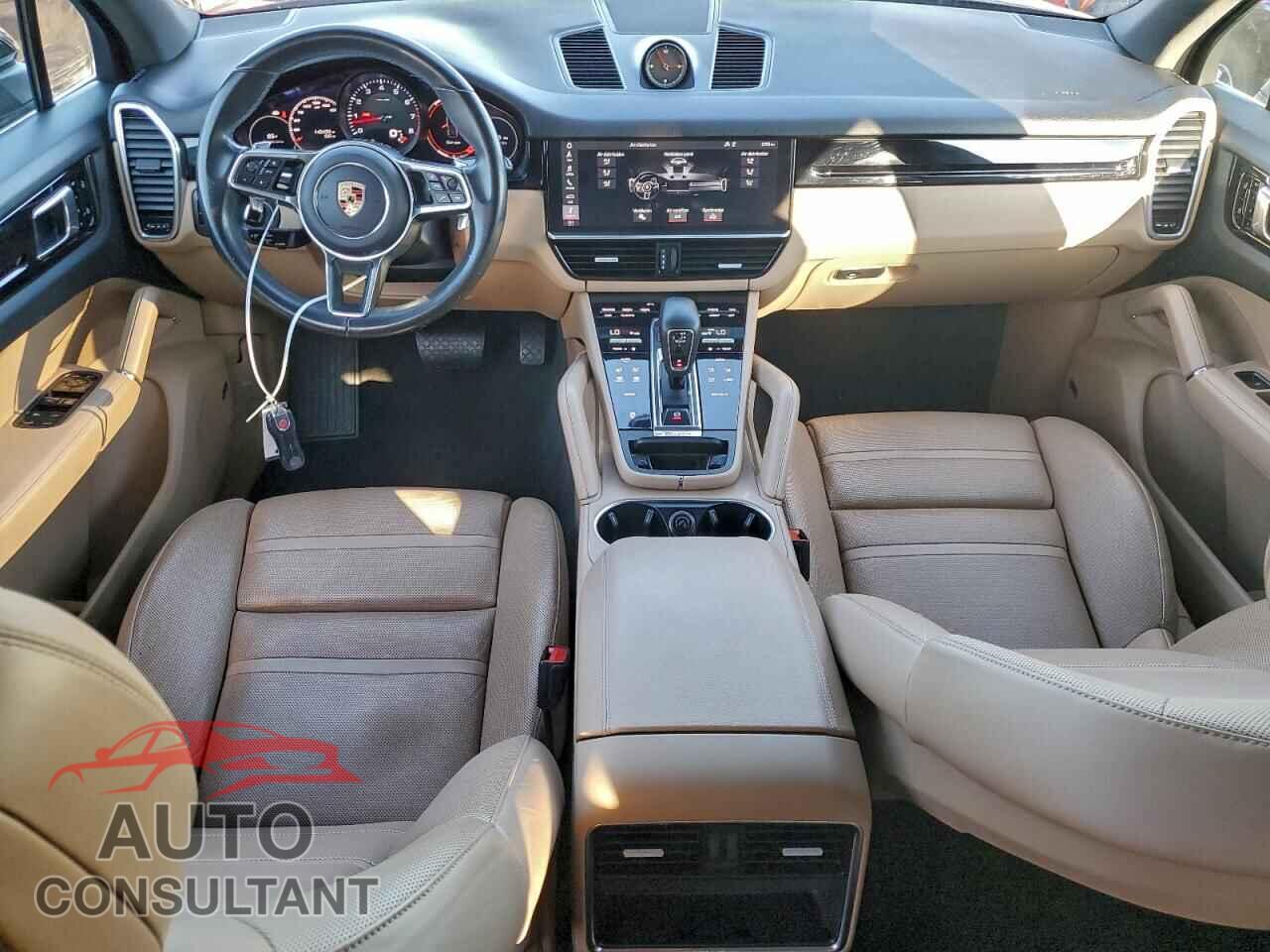PORSCHE CAYENNE 2019 - WP1AA2AY8KDA17575
