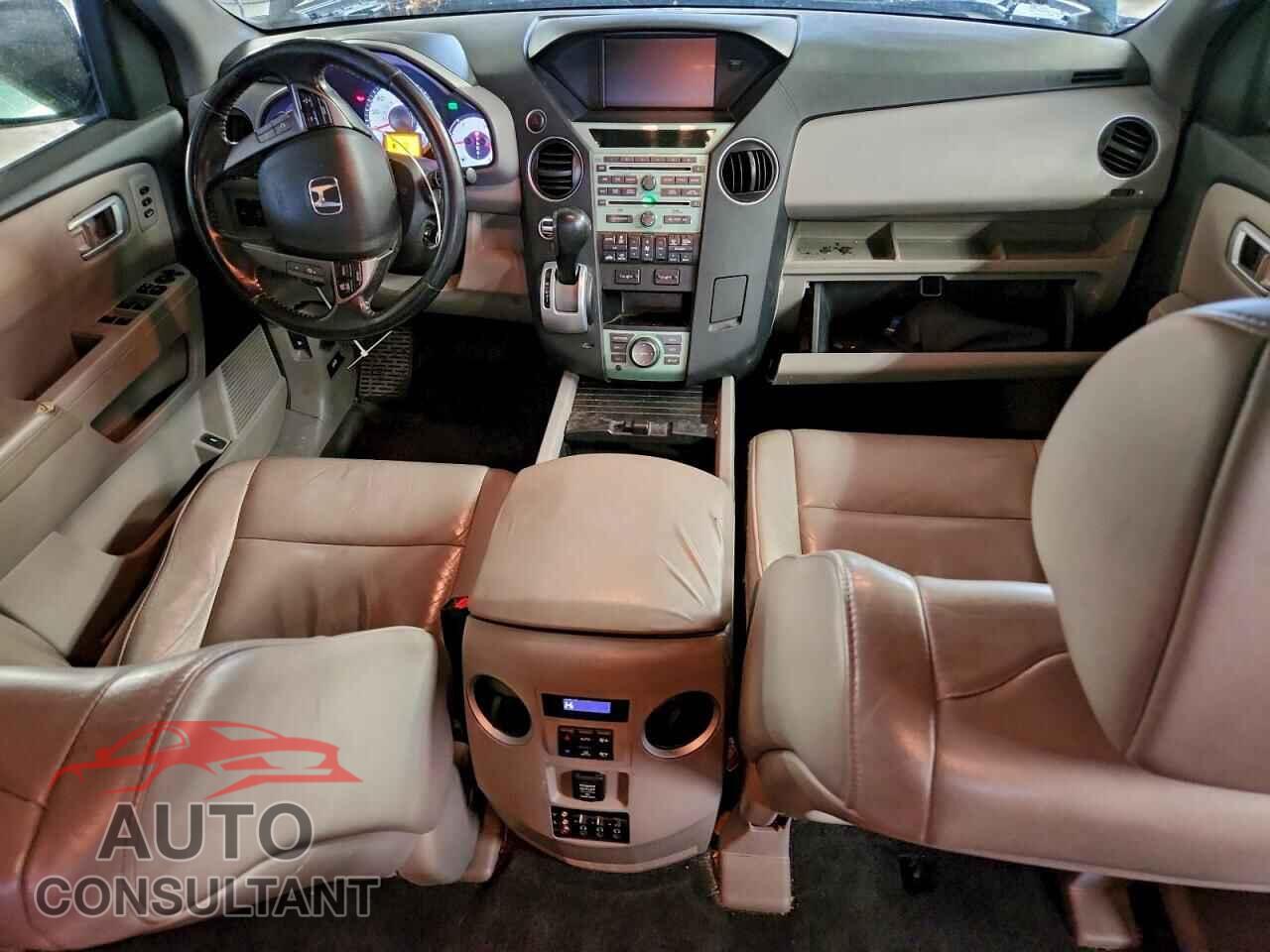 HONDA PILOT 2011 - 5FNYF4H95BB011091