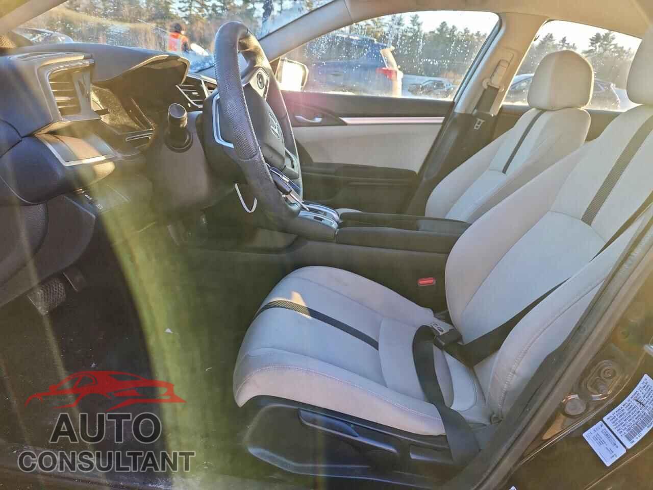 HONDA CIVIC 2017 - 19XFC2F55HE210922