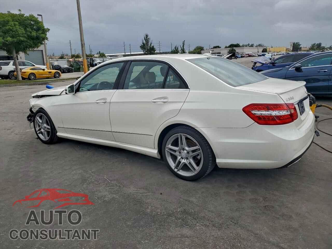 MERCEDES-BENZ E-CLASS 2013 - WDDHF5KB2DA698257