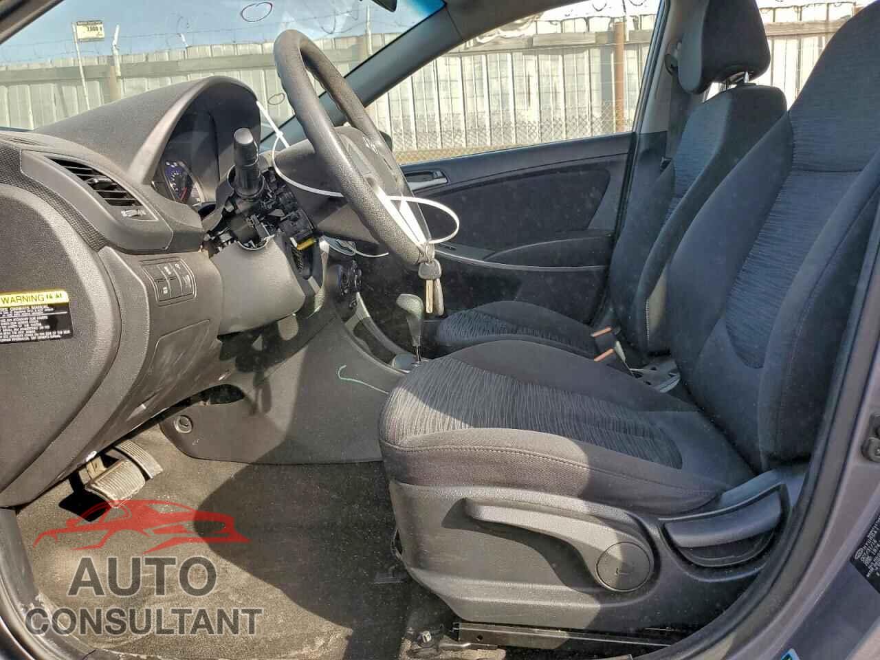 HYUNDAI ACCENT 2017 - KMHCT5AE2HU319931