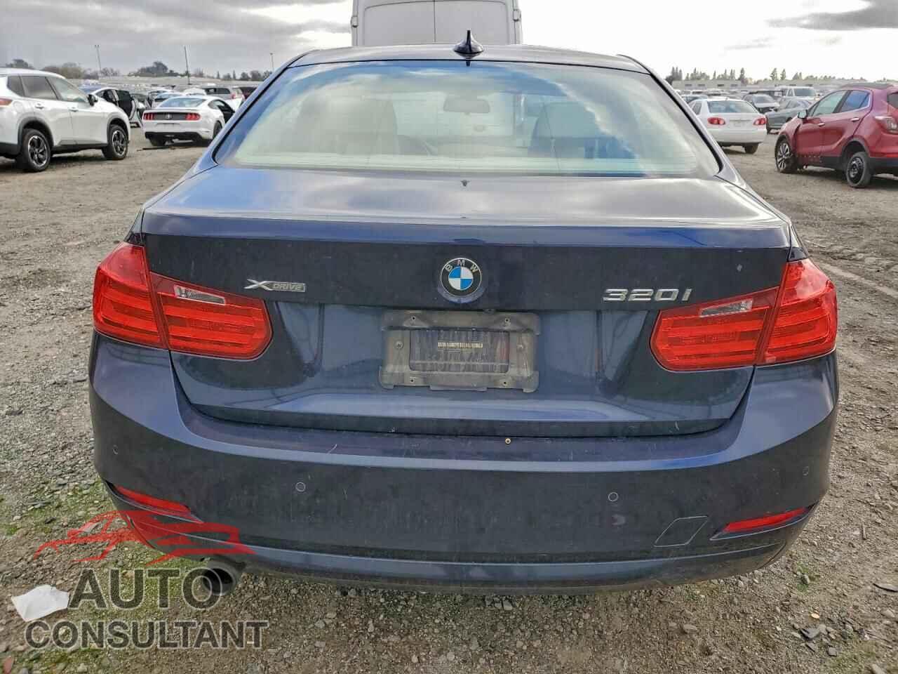 BMW 3 SERIES 2014 - WBA3C3G53ENS70323