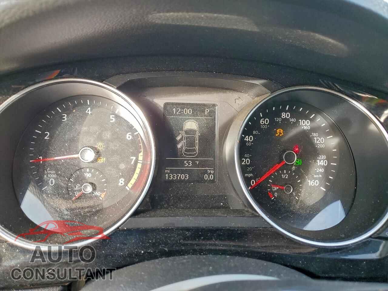VOLKSWAGEN JETTA 2017 - 3VWL17AJ4HM361571