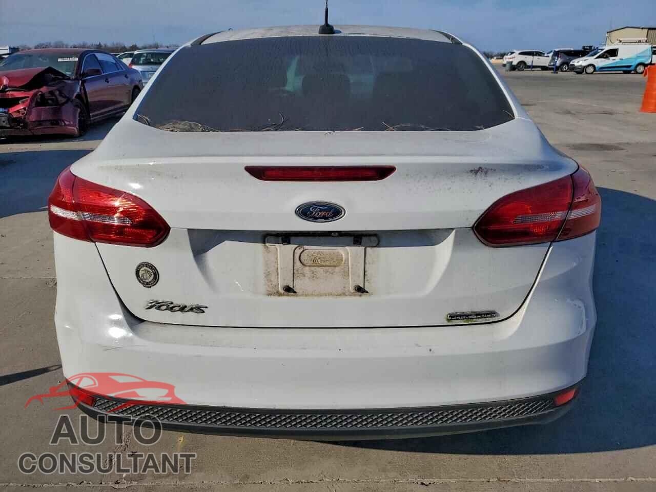 FORD FOCUS 2016 - 1FADP3E23GL404384