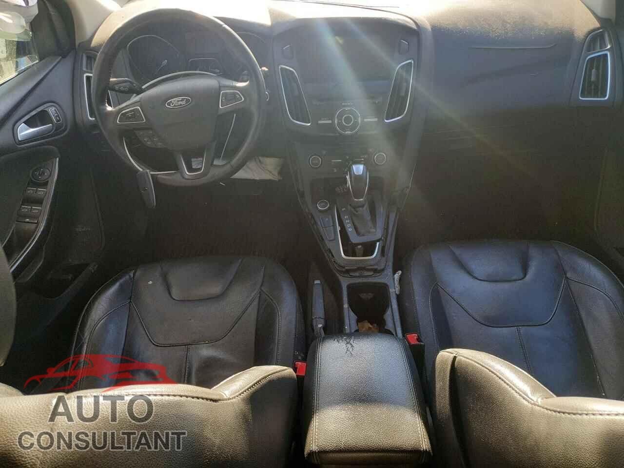 FORD FOCUS 2016 - 1FADP3N23GL351136