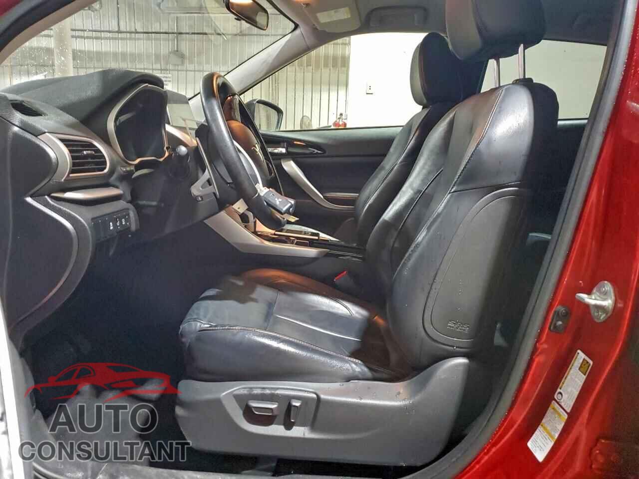 MITSUBISHI ECLIPSE 2018 - JA4AT5AA8JZ040026