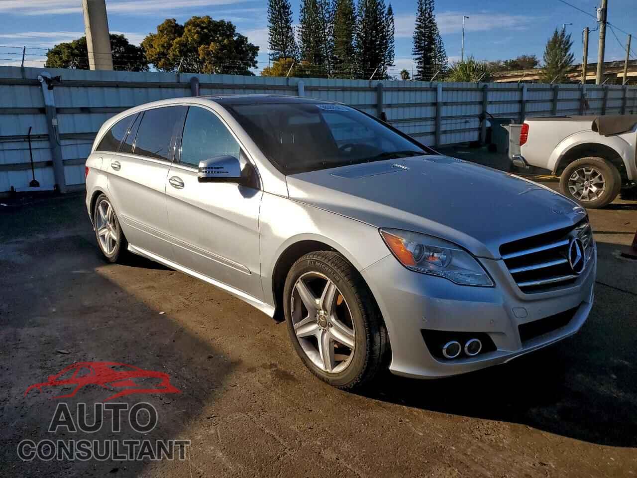 MERCEDES-BENZ R-CLASS 2011 - 4JGCB6FE7BA126572