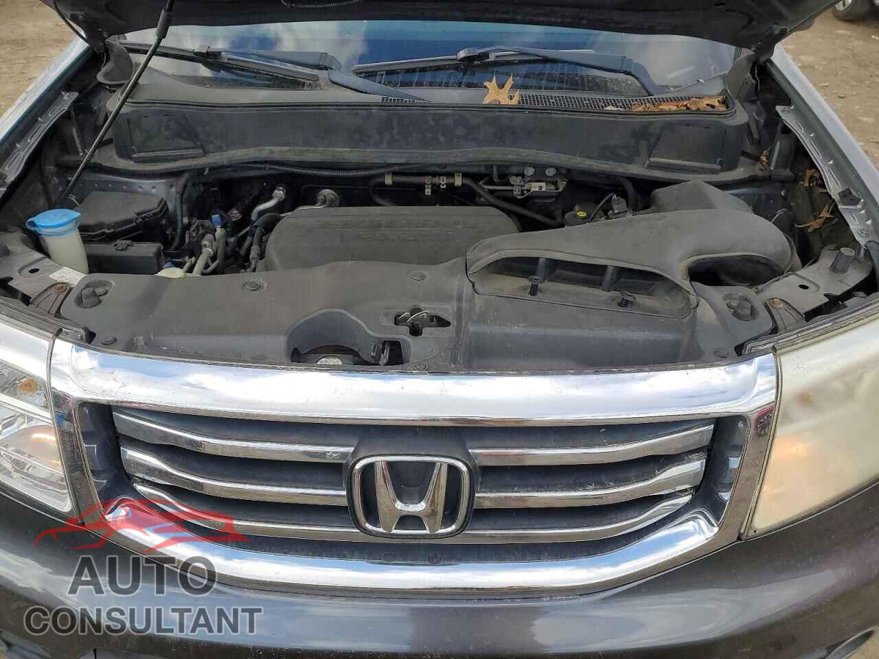 HONDA PILOT 2013 - 5FNYF4H47DB069548