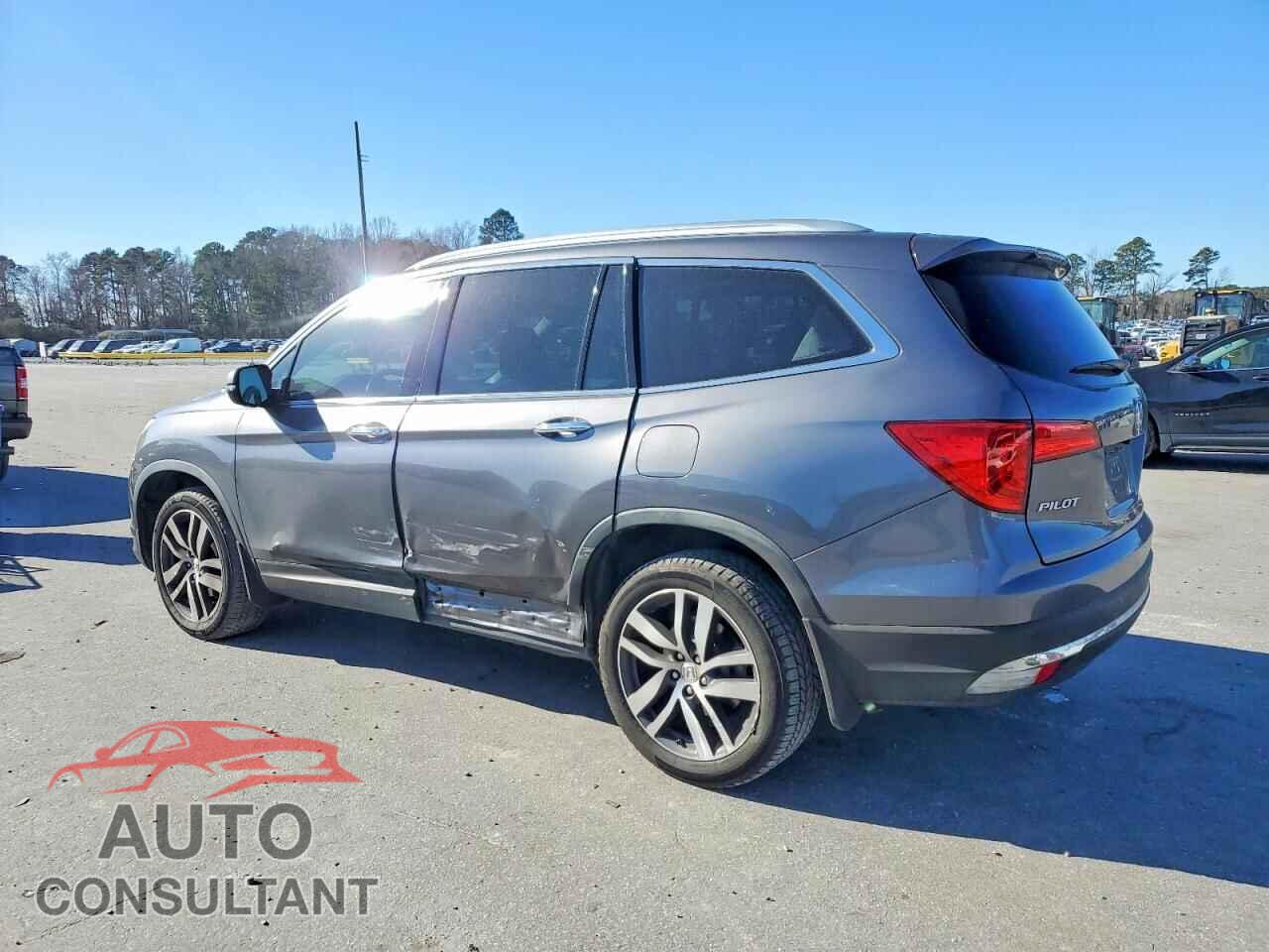 HONDA PILOT 2017 - 5FNYF6H98HB012093