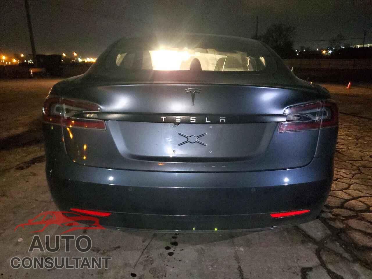 TESLA MODEL S 2018 - 5YJSA1E27JF244737