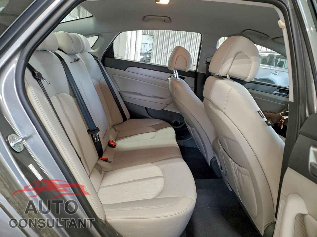 HYUNDAI SONATA 2017 - KMHE24L34HA065352