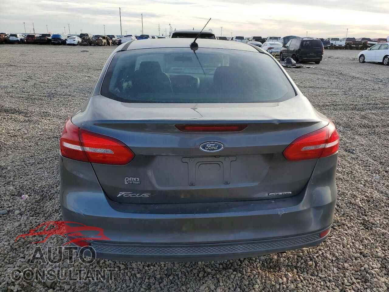 FORD FOCUS 2015 - 1FADP3E20FL254992