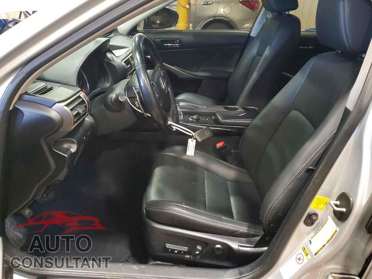 LEXUS IS 2014 - JTHCF1D29E5004666