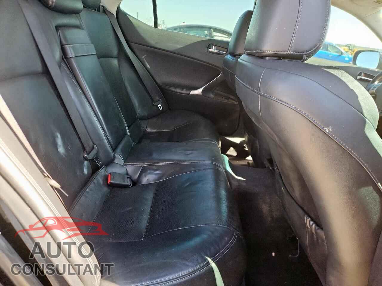 LEXUS IS 2012 - JTHBF5C2XC5169000