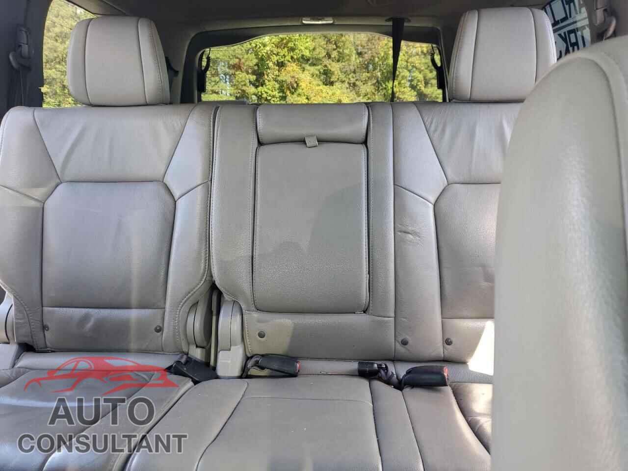 HONDA PILOT 2013 - 5FNYF4H73DB015819