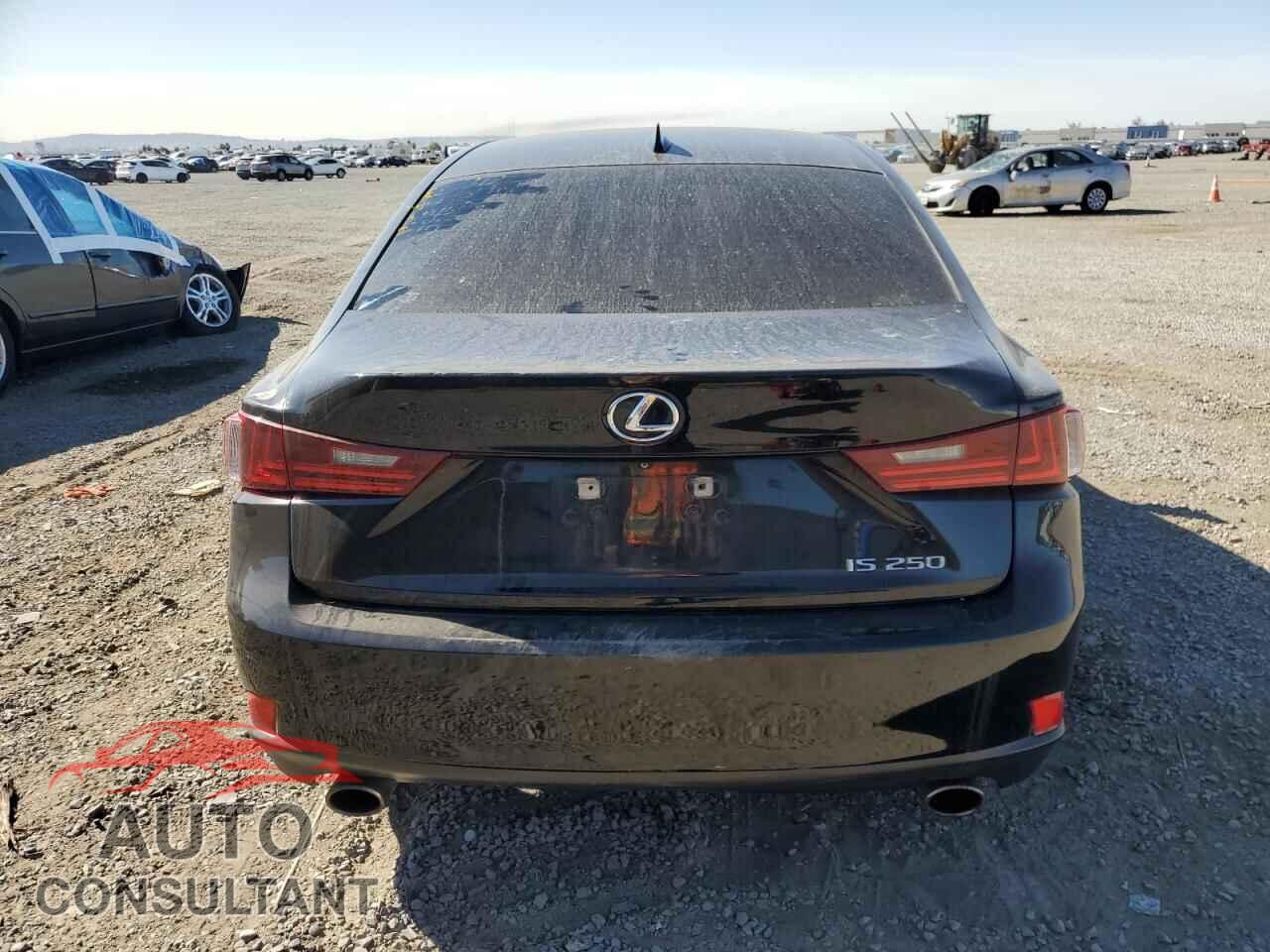 LEXUS IS 2014 - JTHBF1D23E5014993