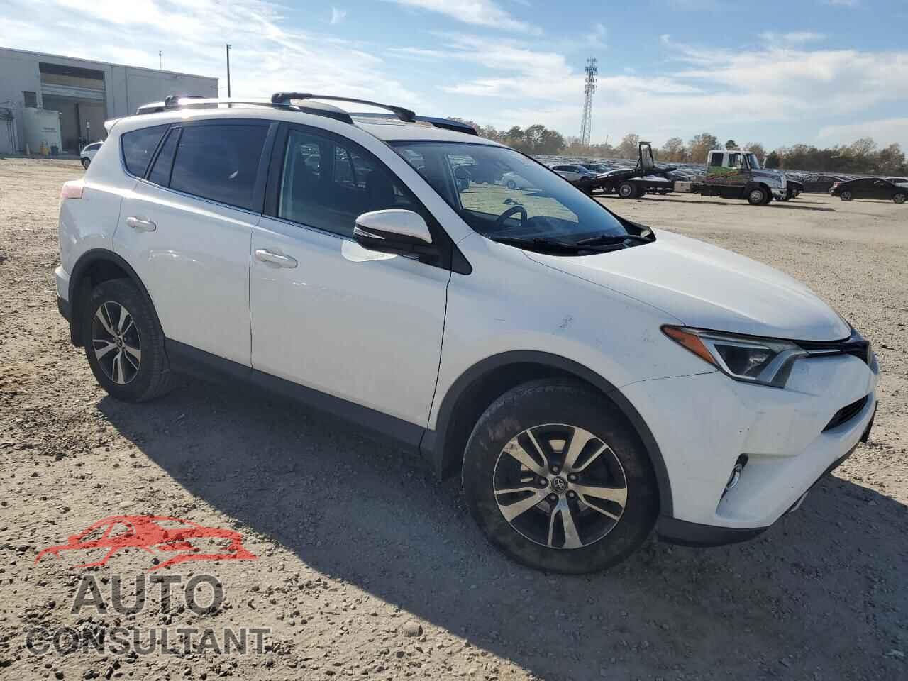 TOYOTA RAV4 2018 - JTMRFREV4JD240175