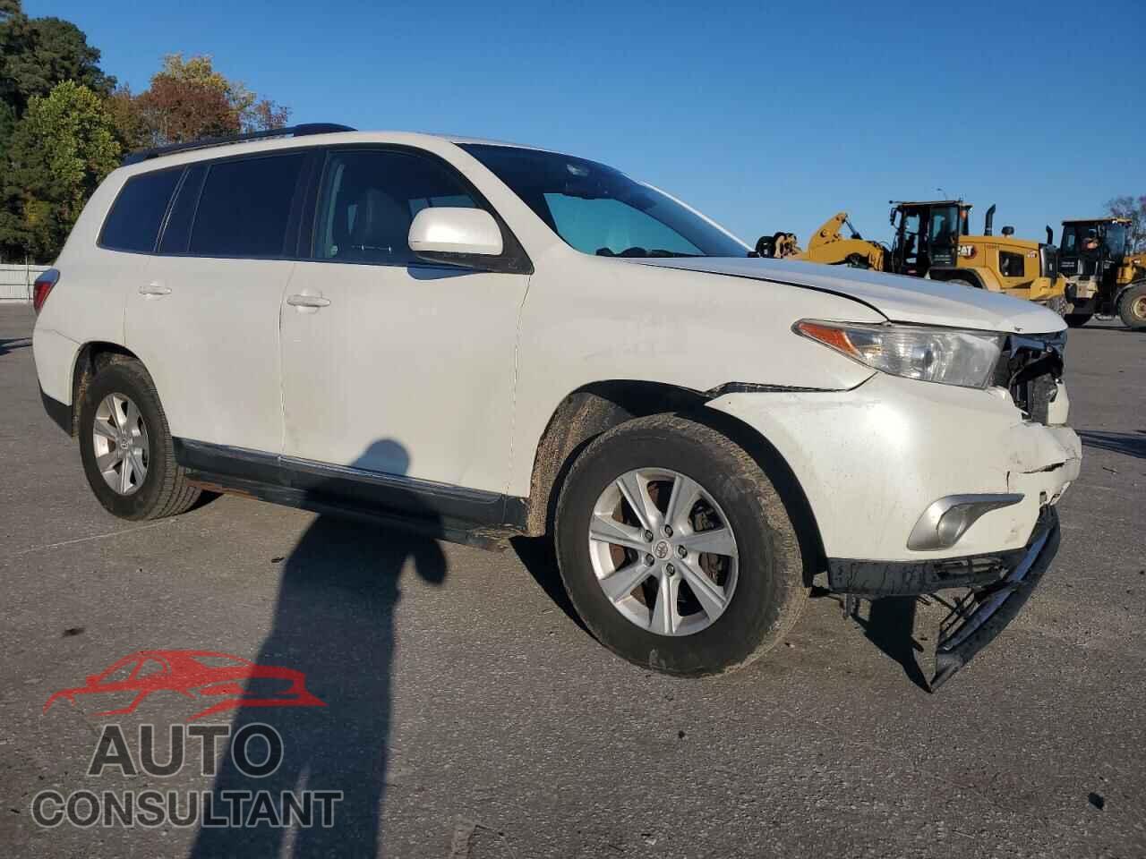 TOYOTA HIGHLANDER 2011 - 5TDBK3EH4BS064321