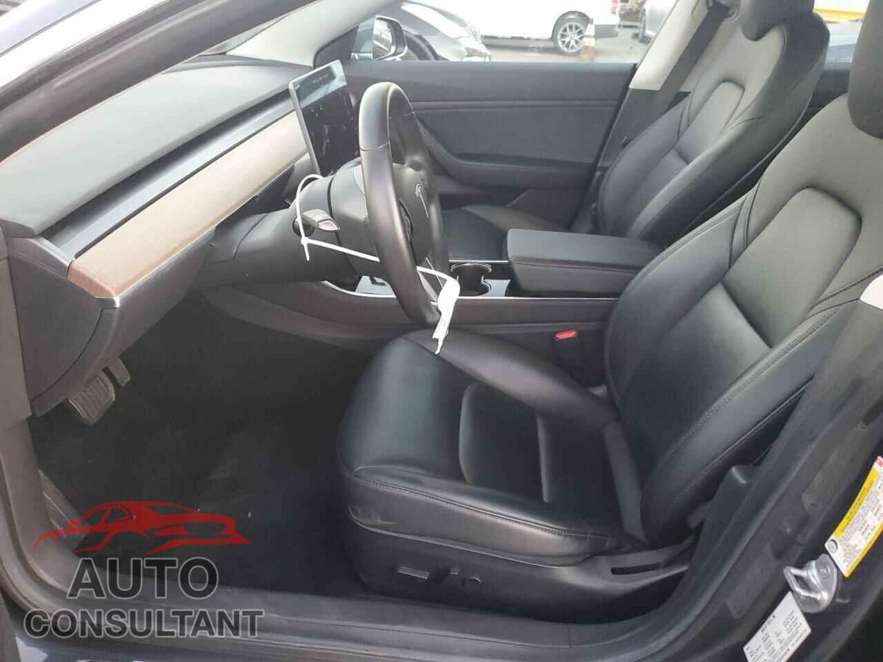 TESLA MODEL 3 2019 - 5YJ3E1EA7KF424706