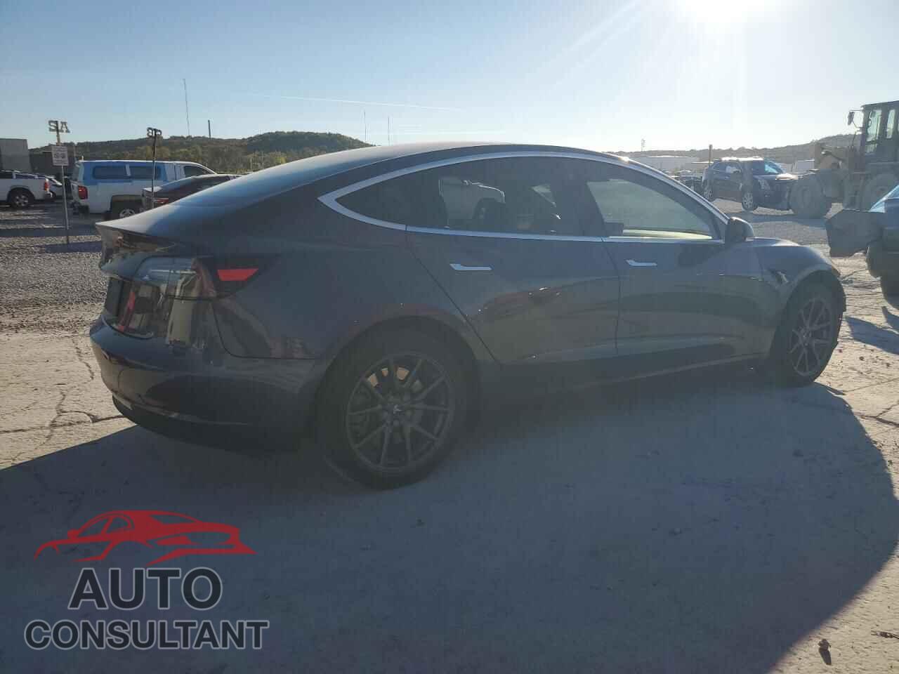 TESLA MODEL 3 2019 - 5YJ3E1EA4KF323591