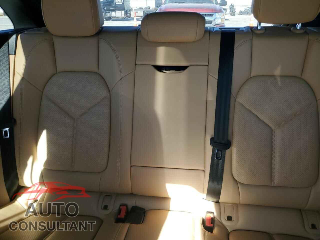 PORSCHE MACAN 2018 - WP1AA2A52JLB16564