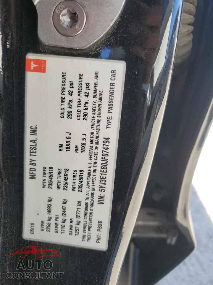 TESLA MODEL 3 2018 - 5YJ3E1EB0JF074794