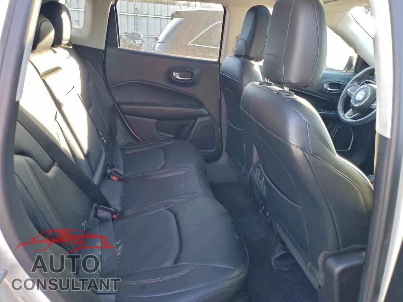 JEEP COMPASS 2017 - 3C4NJDCB1HT688791