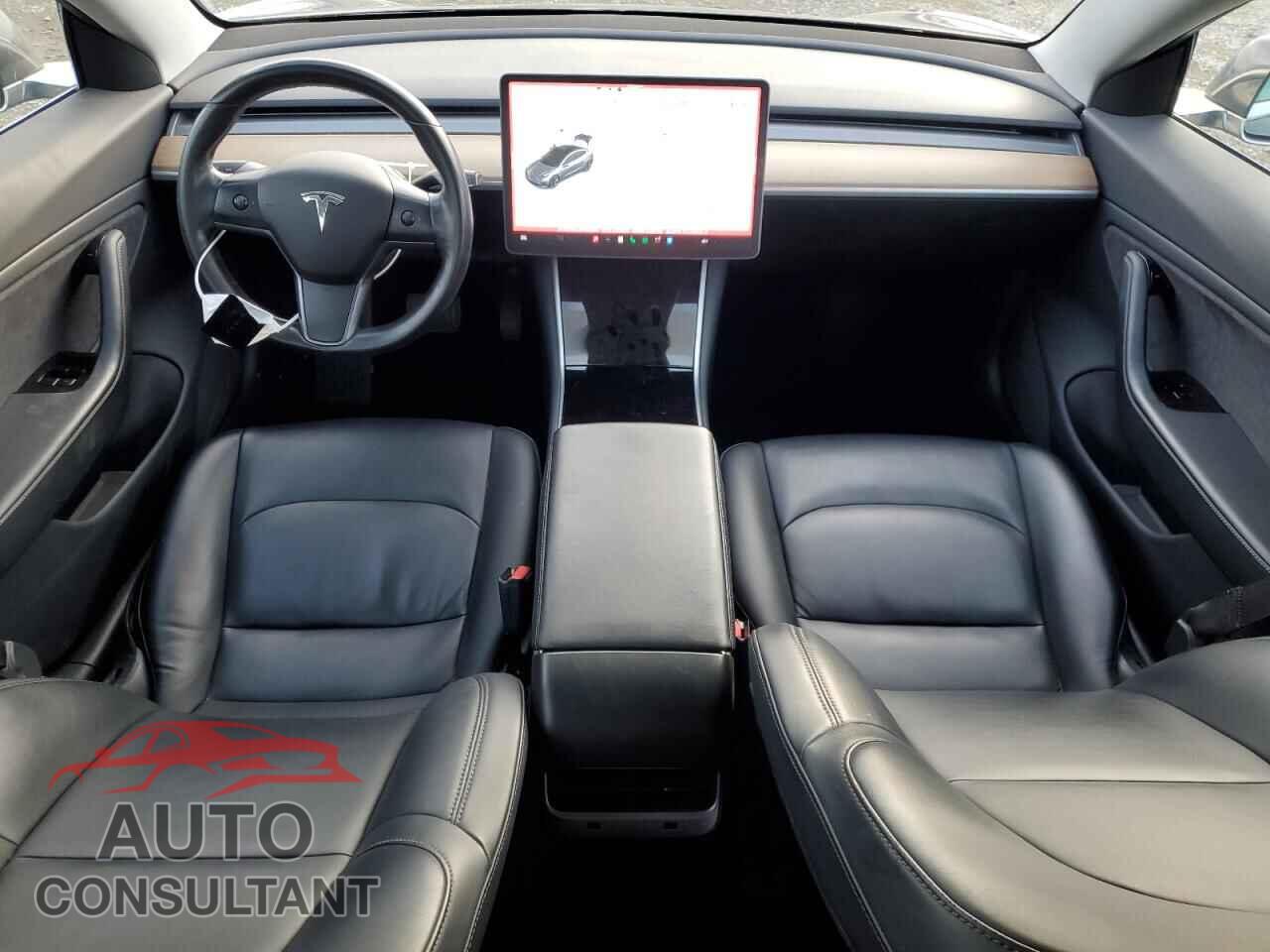 TESLA MODEL 3 2018 - 5YJ3E1EA4JF008529