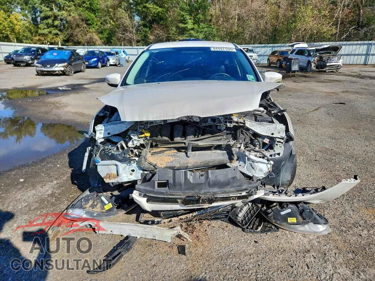 FORD FOCUS 2014 - 1FADP3N21EL312199