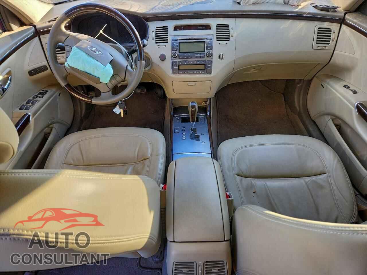 HYUNDAI AZERA 2011 - KMHFC4DF5BA532389