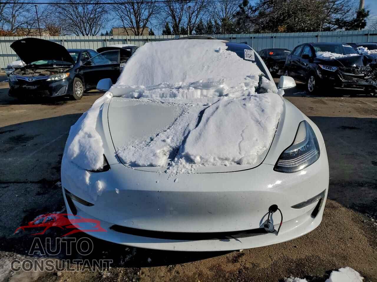 TESLA MODEL 3 2018 - 5YJ3E1EA3JF098675