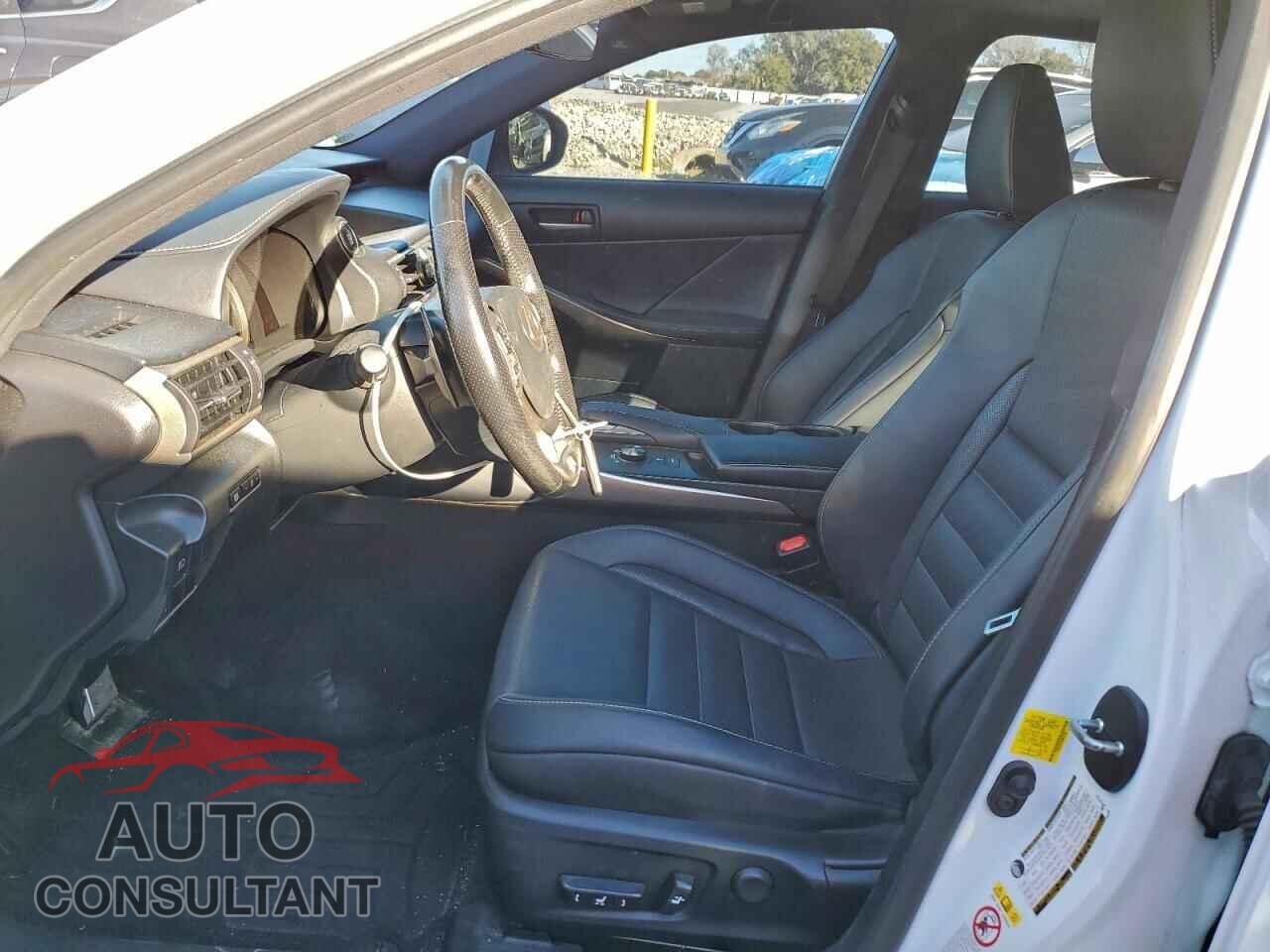 LEXUS IS 2017 - JTHCE1D25H5013730