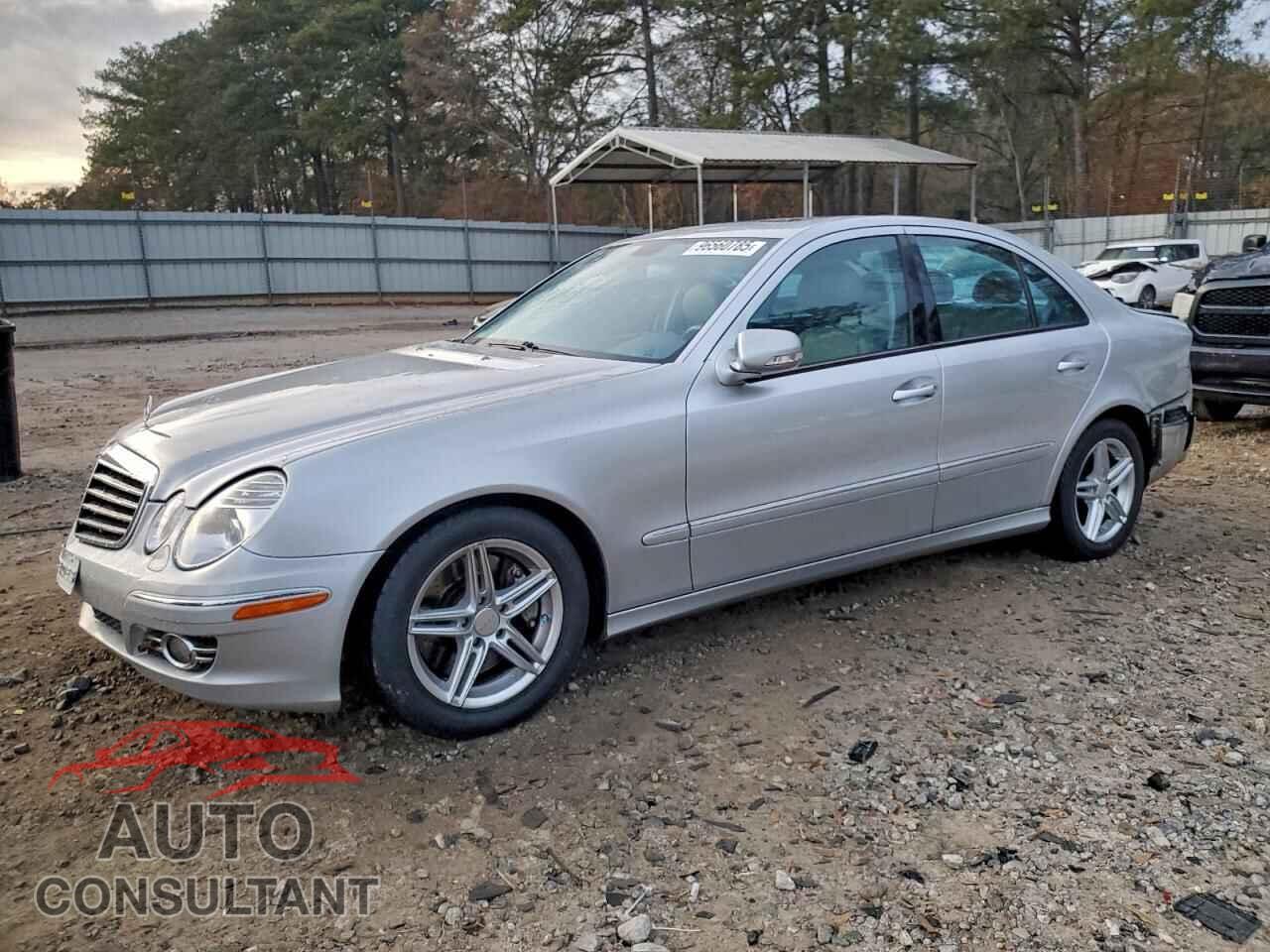 MERCEDES-BENZ E-CLASS 2009 - WDBUF56X39B384843