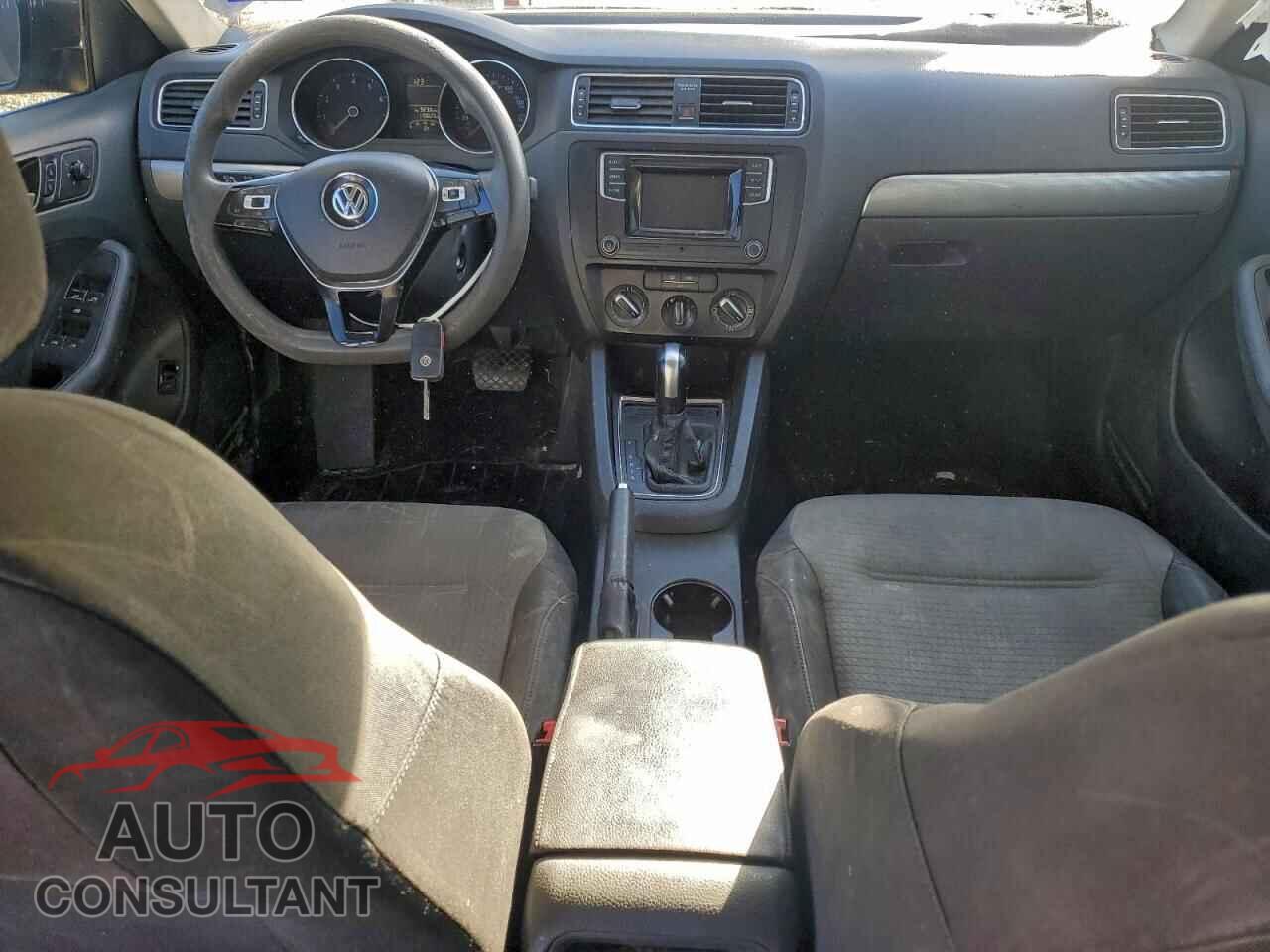 VOLKSWAGEN JETTA 2017 - 3VW2B7AJ2HM206462
