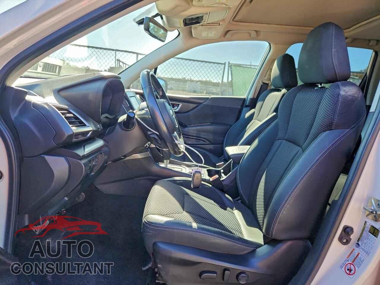 SUBARU FORESTER 2019 - JF2SKAGC6KH453067