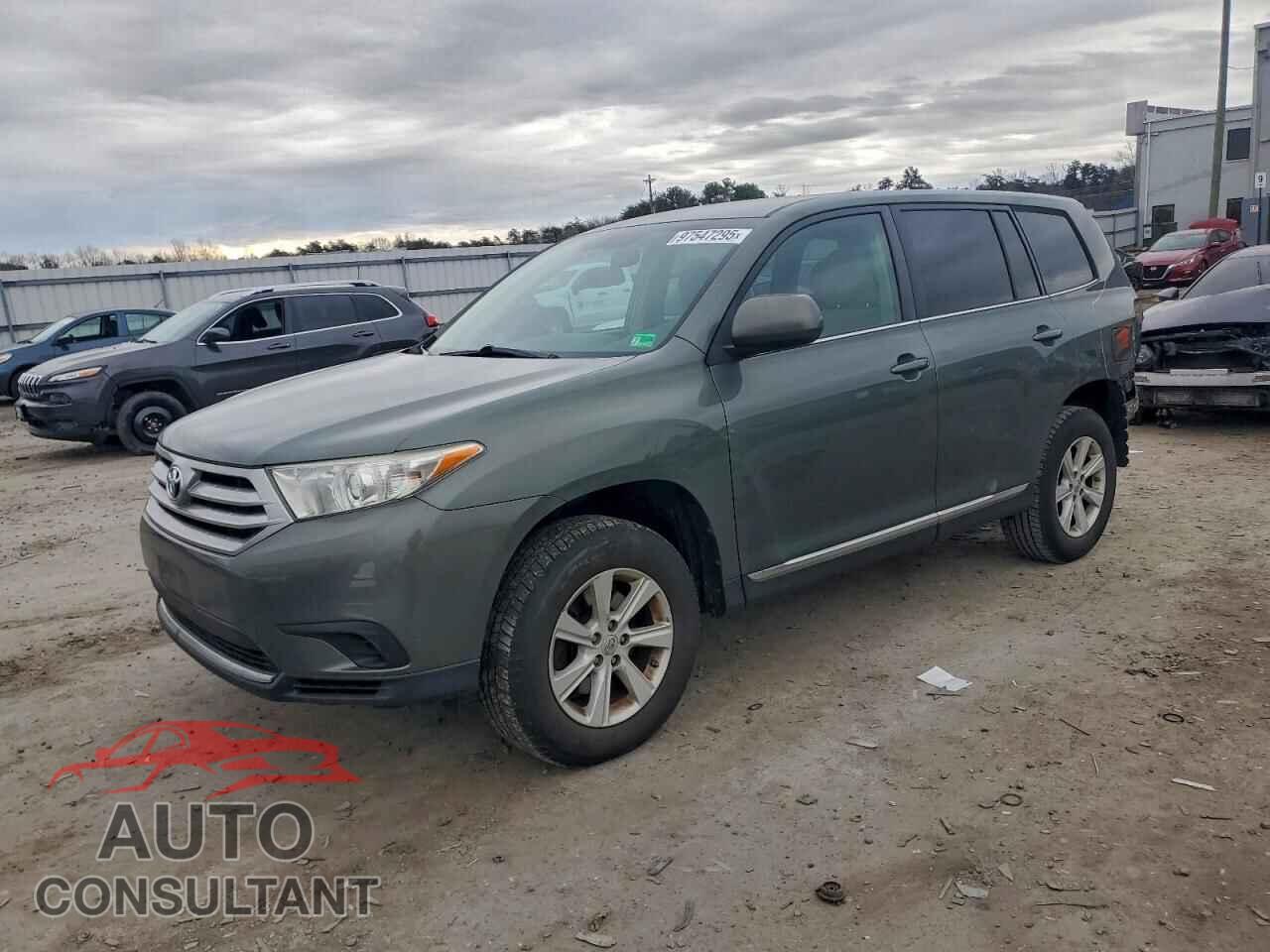 TOYOTA HIGHLANDER 2013 - 5TDBK3EH8DS248213