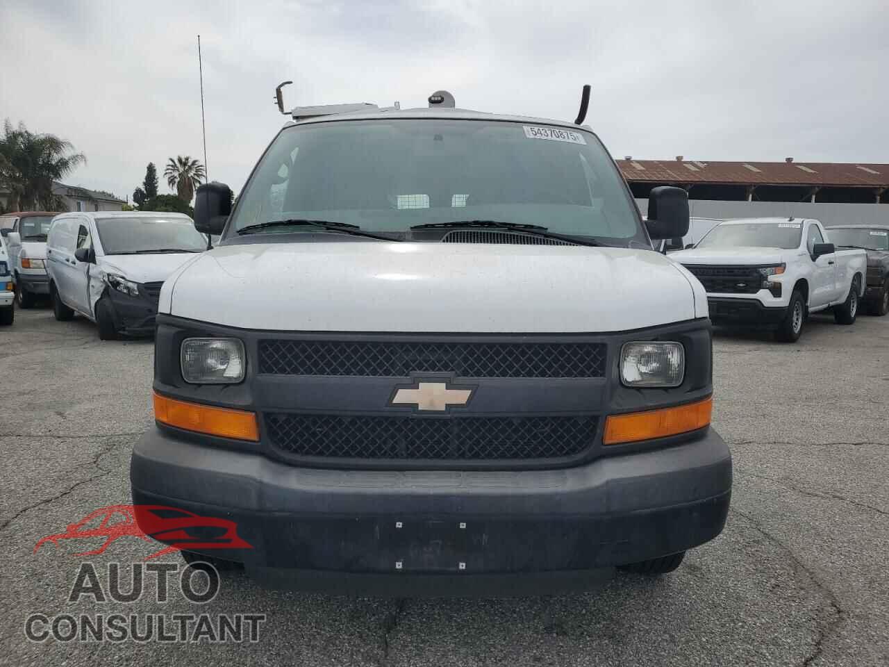 CHEVROLET EXPRESS 2013 - 1GCWGFCB4D1902690