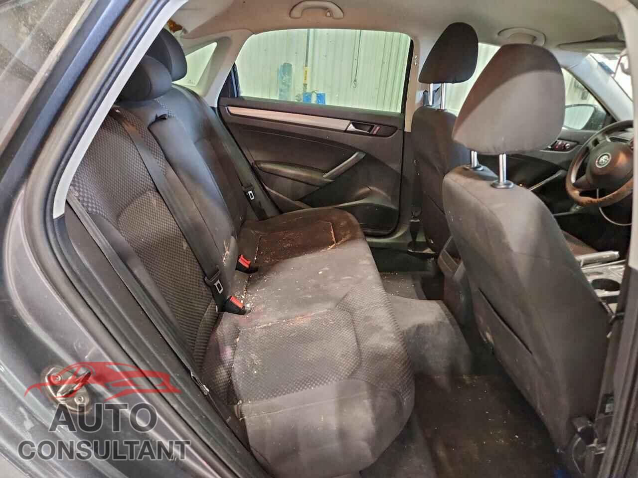 VOLKSWAGEN PASSAT 2012 - 1VWAP7A32CC024236