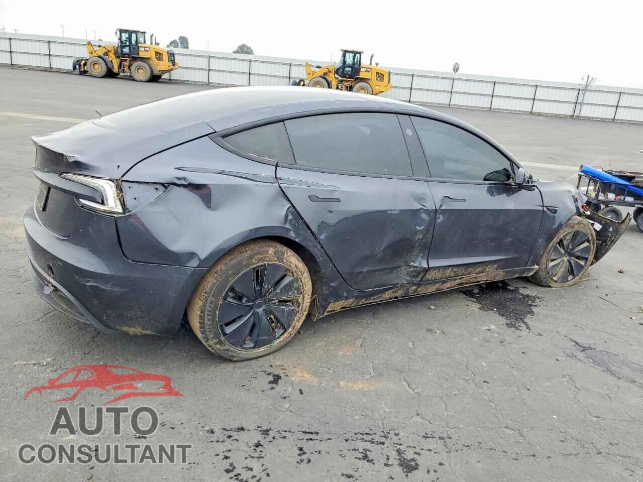 TESLA MODEL 3 2024 - 5YJ3E1EA5RF845124