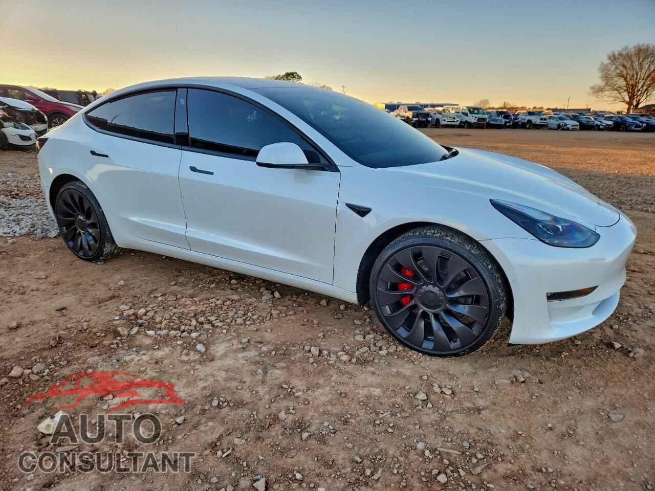 TESLA MODEL 3 2022 - 5YJ3E1EC6NF348529