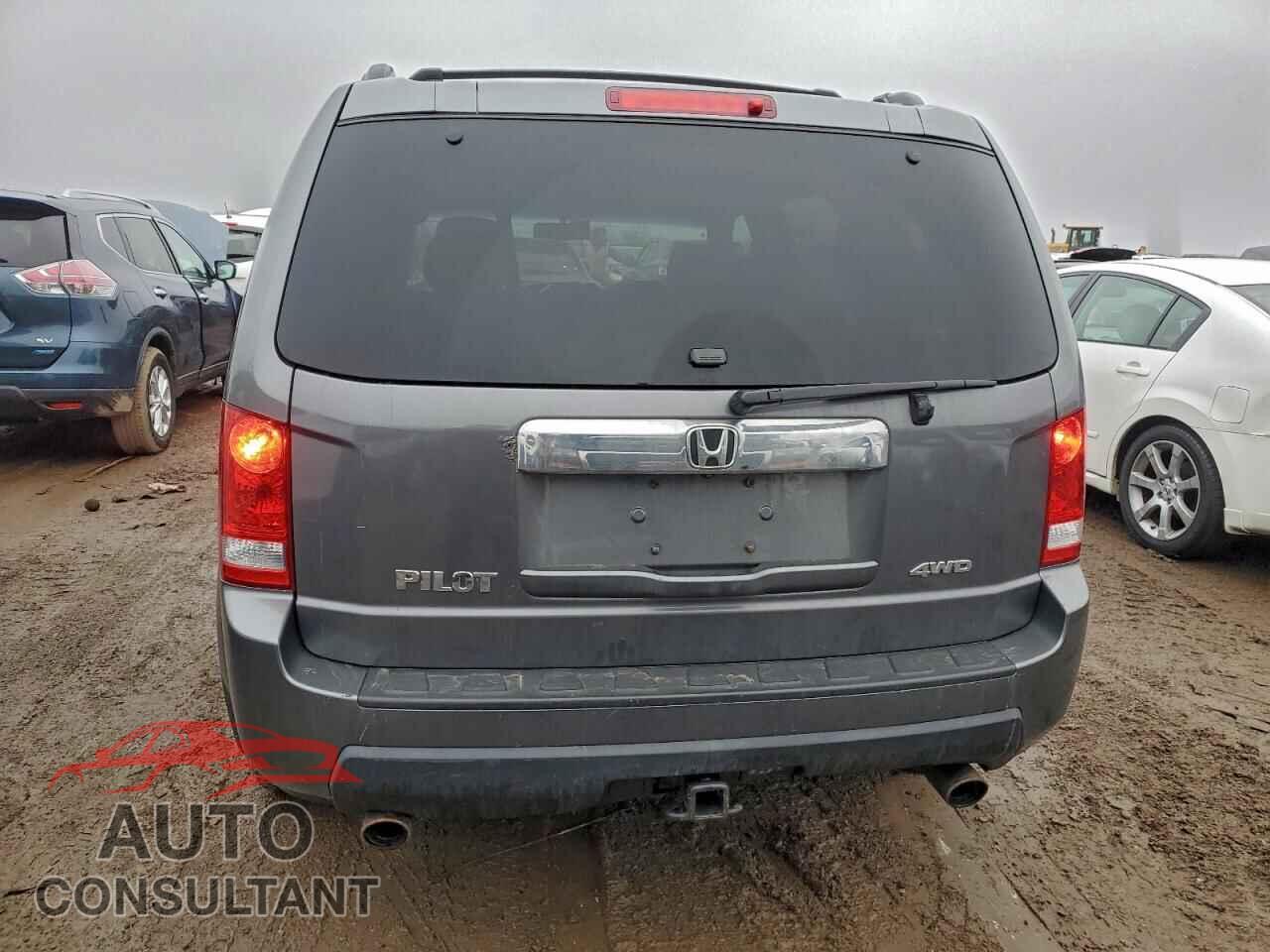 HONDA PILOT 2011 - 5FNYF4H63BB046248