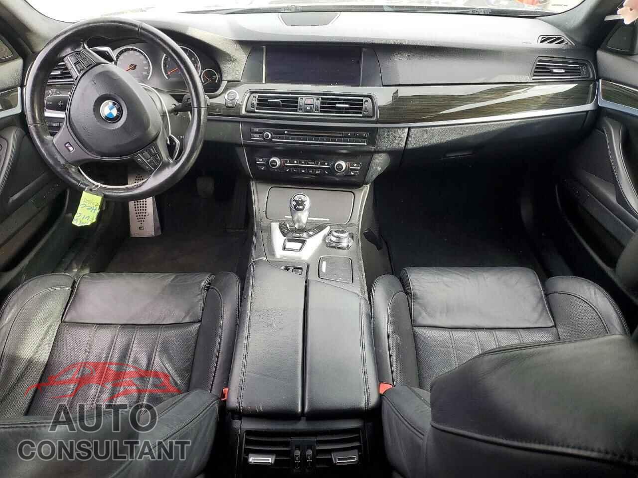BMW M5 2013 - WBSFV9C54DD095984