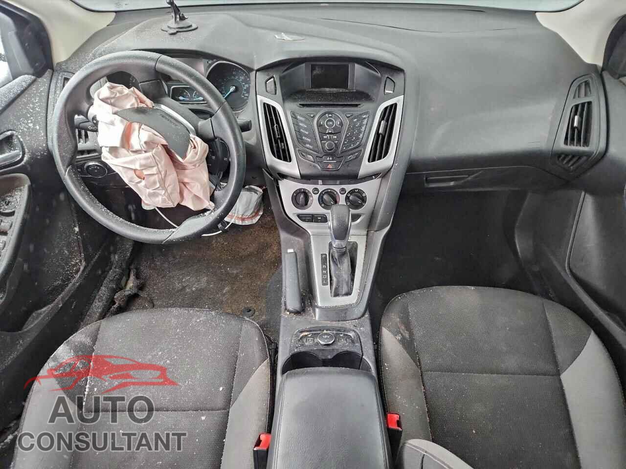 FORD FOCUS 2014 - 1FADP3F21EL426136